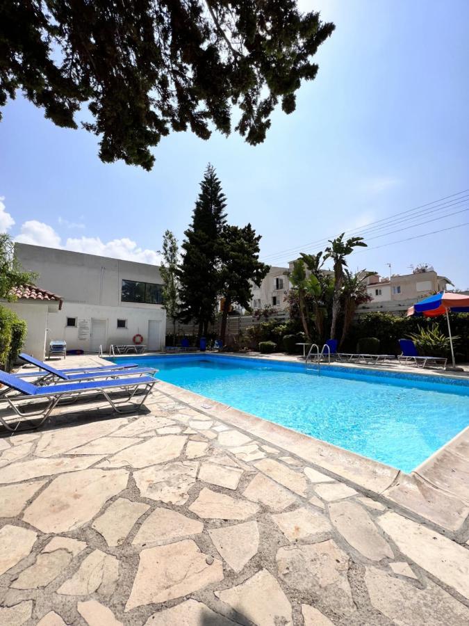 Pafia Sunbeach Townhouse Paphos Eksteriør bilde