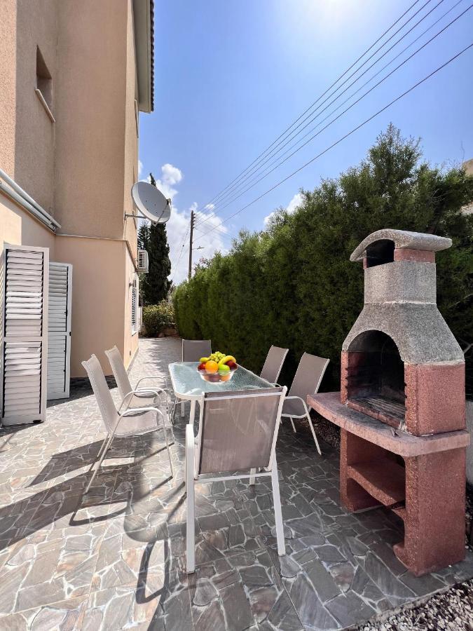 Pafia Sunbeach Townhouse Paphos Eksteriør bilde